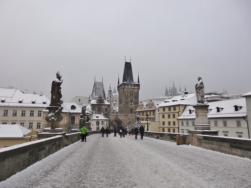 冬のチェコ プラハ チェスキークルムロフ世界遺産街歩き チェコ旅行記 Stw