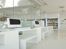 ライブラリー　インターネットコーナー