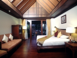 ノラビラ　室内