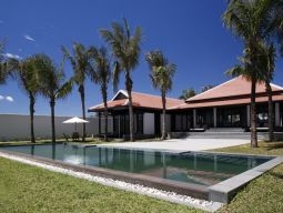 プールヴィラの概観　2