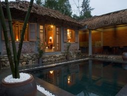 ベトナミーズプールハウス