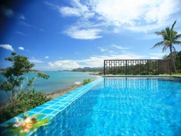 スイミングプール