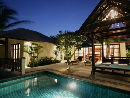 プライベートプール