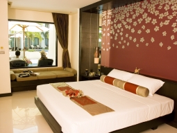 プールアクセスルーム