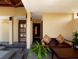 ラウンジもアジアンテイスト