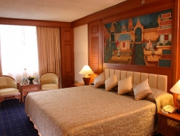 ジュニアスイート