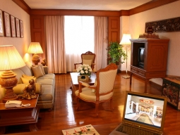 ジュニアスイート