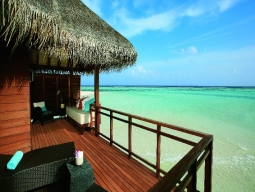 水上ヴィラ 客室一例