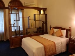 デラックスルーム