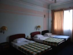 デラックストリプルベッドルーム