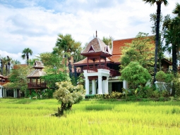 デラックスビラ