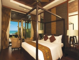 プールヴィラ　ベッドルーム