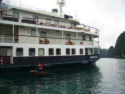 クルーズ船外観