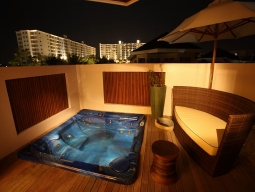  Jパークアイランドリゾート 　プールヴィラ