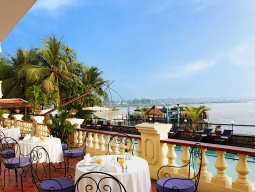 バサックレストラン