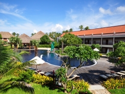 ドルフィンプール