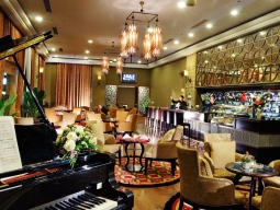 「PIANO BAR CAFE」