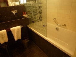 パラドール　バスルーム