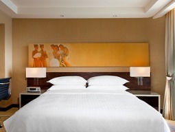 ジュニアスイート