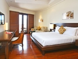 スーペリアルーム、デラックスルーム