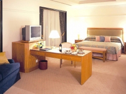 ジュニアスイート