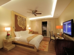 デラックスルームダブルベッド