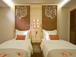 デラックスルームツインベッド