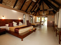 ビーチフロントブレ　客室