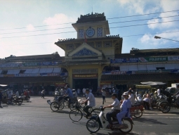 ビンタイ市場