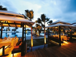 レストラン　アルフレスコ