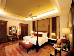 グランドバイスロイルーム