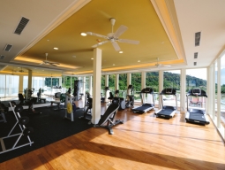 フィットネスセンター