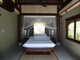 ラグーンヴィラ