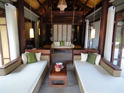 ラグーンヴィラ