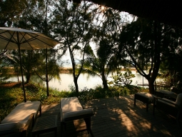 ラグーンヴィラ