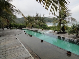 パブリックプール