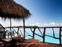 水上バンガロー