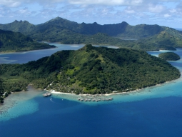 上空からのリゾート全景