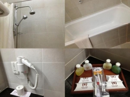 スイートルームのバスルーム