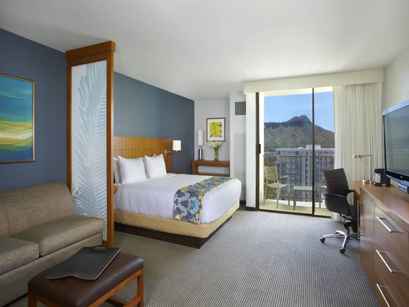 Deluxe Mountain View King