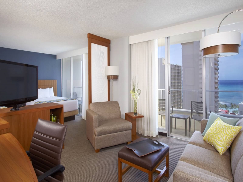 Deluxe Ocean View Queen Queen