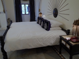 客室の一例/こちらは少し男性らしいデザイン