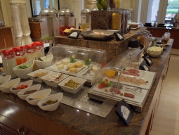 朝食のビュッフェ/一例