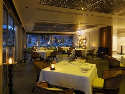 グリルレストラン