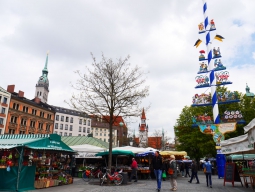 ヴィクトリアーリエン市場(Viktualienmarkt)