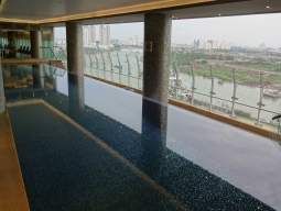 スイミングプール