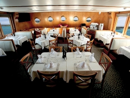 レストラン(イメージ）