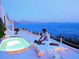エーゲ海を見ながらのマッサージ