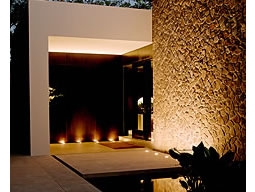 スパ　エントランス