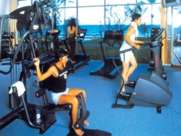 フィットネスセンター